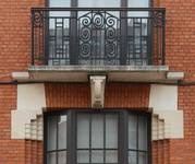 Rue des Augustines 98, Jette, balcon du premier étage (© ARCHistory/APEB, photo 2020)