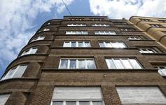 Avenue de l'Université 106, Ixelles, façade côté avenue A. Buyl (© ARCHistory/APEB, photo 2020)