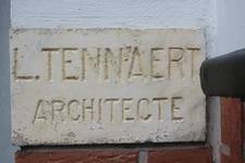 Rue Remy Soetens 6, Jette, signature (avec une erreur) (© ARCHistory/APEB, photo 2020)